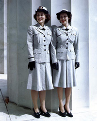 第二次大戦中の米海軍婦人部隊の制服