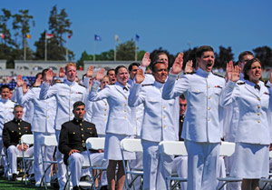 アメリカ海軍兵学校の卒業式入場