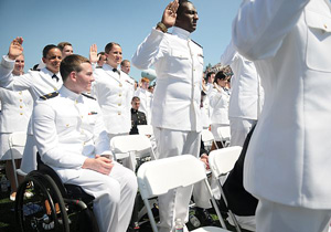 アメリカ海軍兵学校の卒業式入場