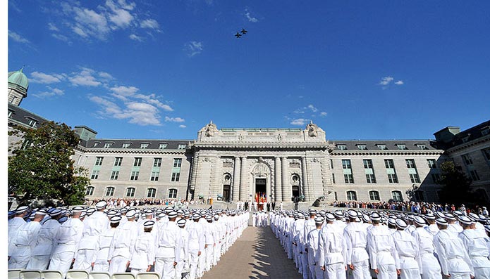 アナポリス米国海軍兵学校の入隊宣誓式
