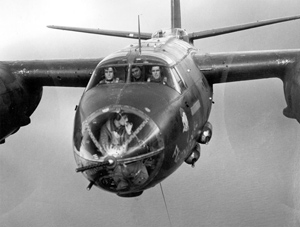 飛行中のB-26の乗員